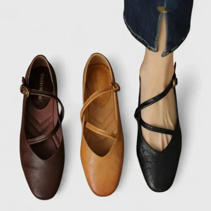 Women's Comfort Flat Shoes in Brown or Black