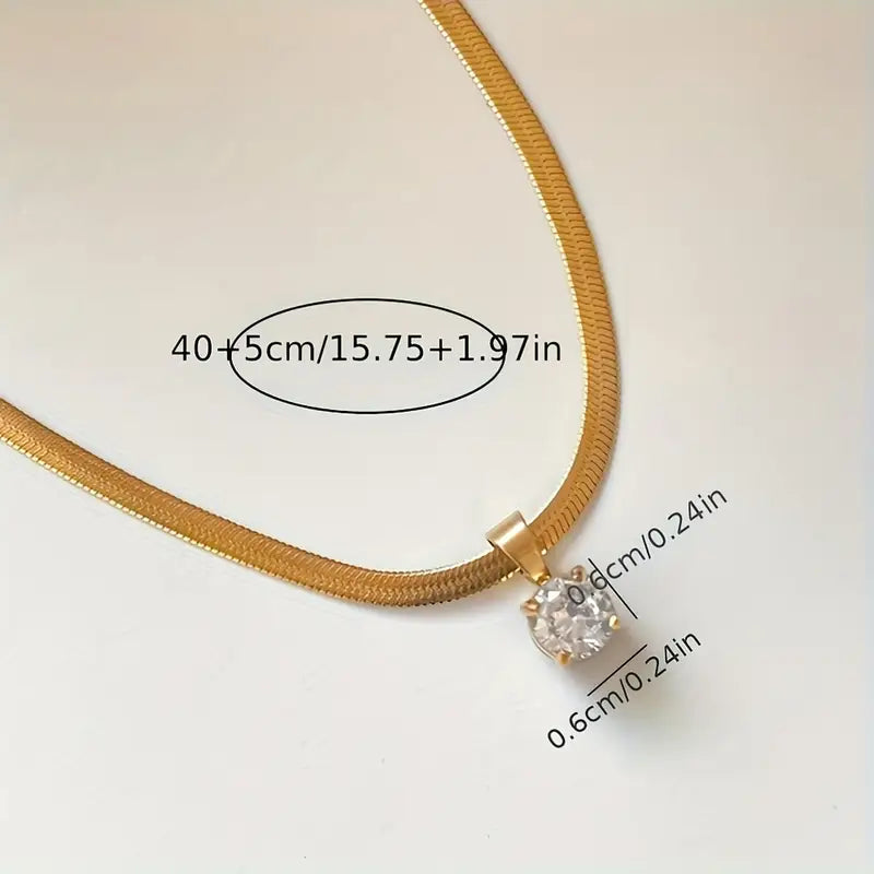 Elegant necklace with rhinestone pendant | Gold
