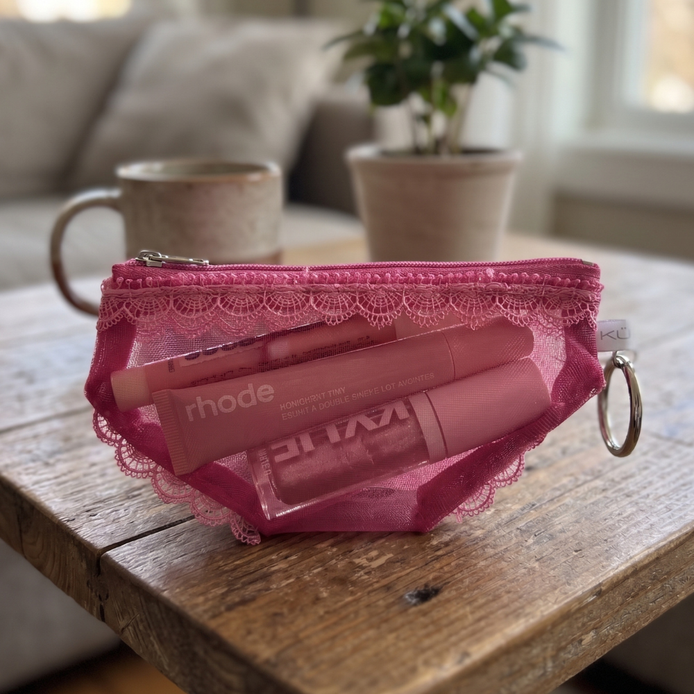 Cheeky pouch