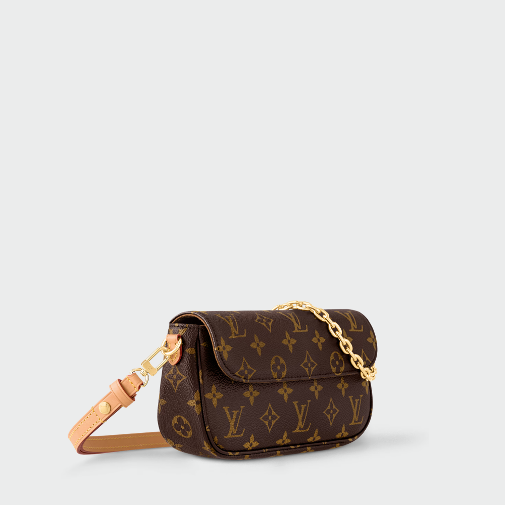 LV Wallet On Chain Ivy
