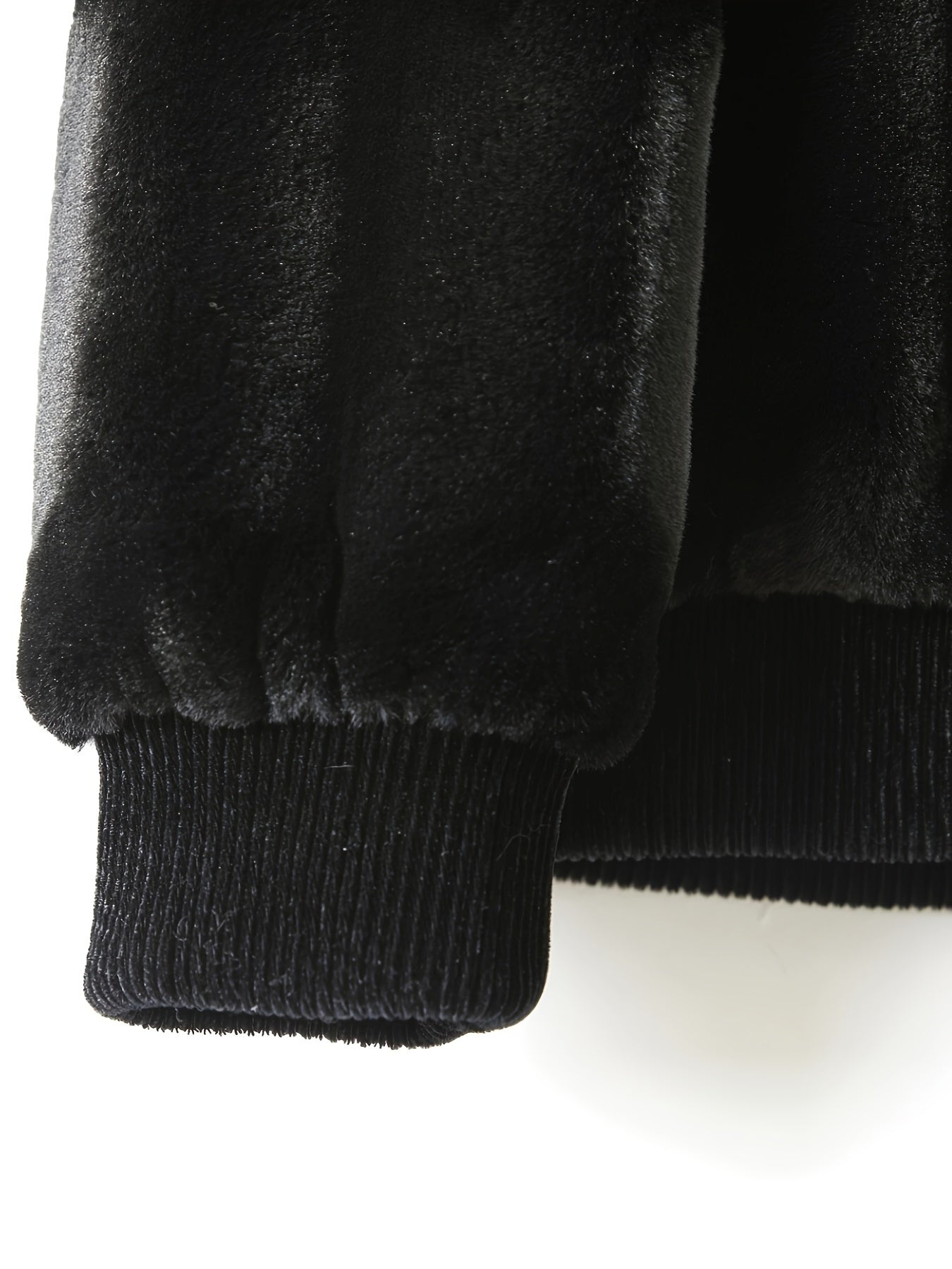 Louis™ | Elegant Black