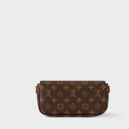 LV Wallet On Chain Ivy