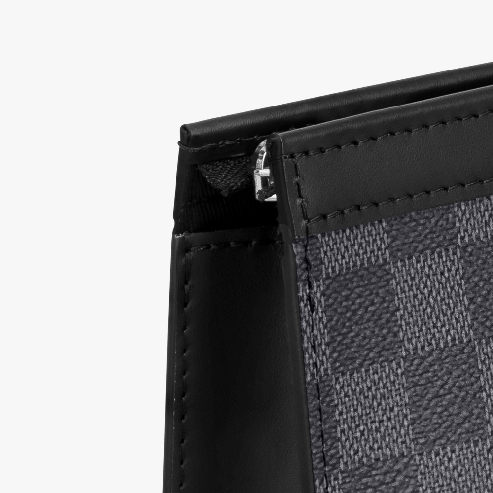 LV Pochette Voyage MM