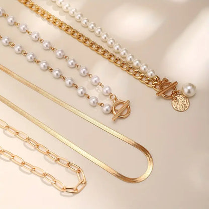 Vintage necklace set with pearl and snake chain | Gold