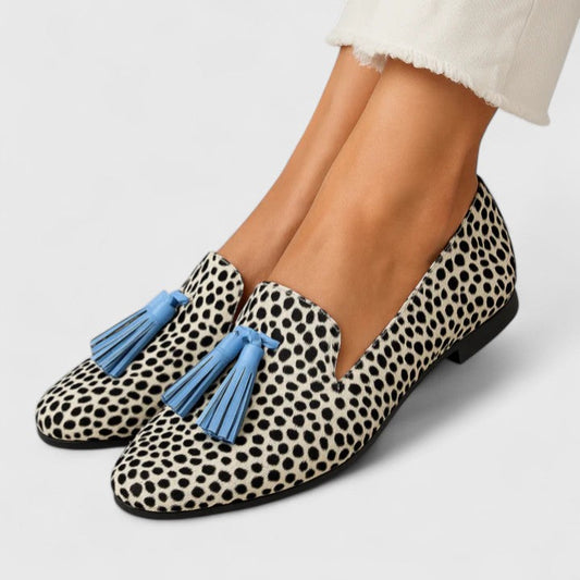 Women's Refined Loafers in Black and White