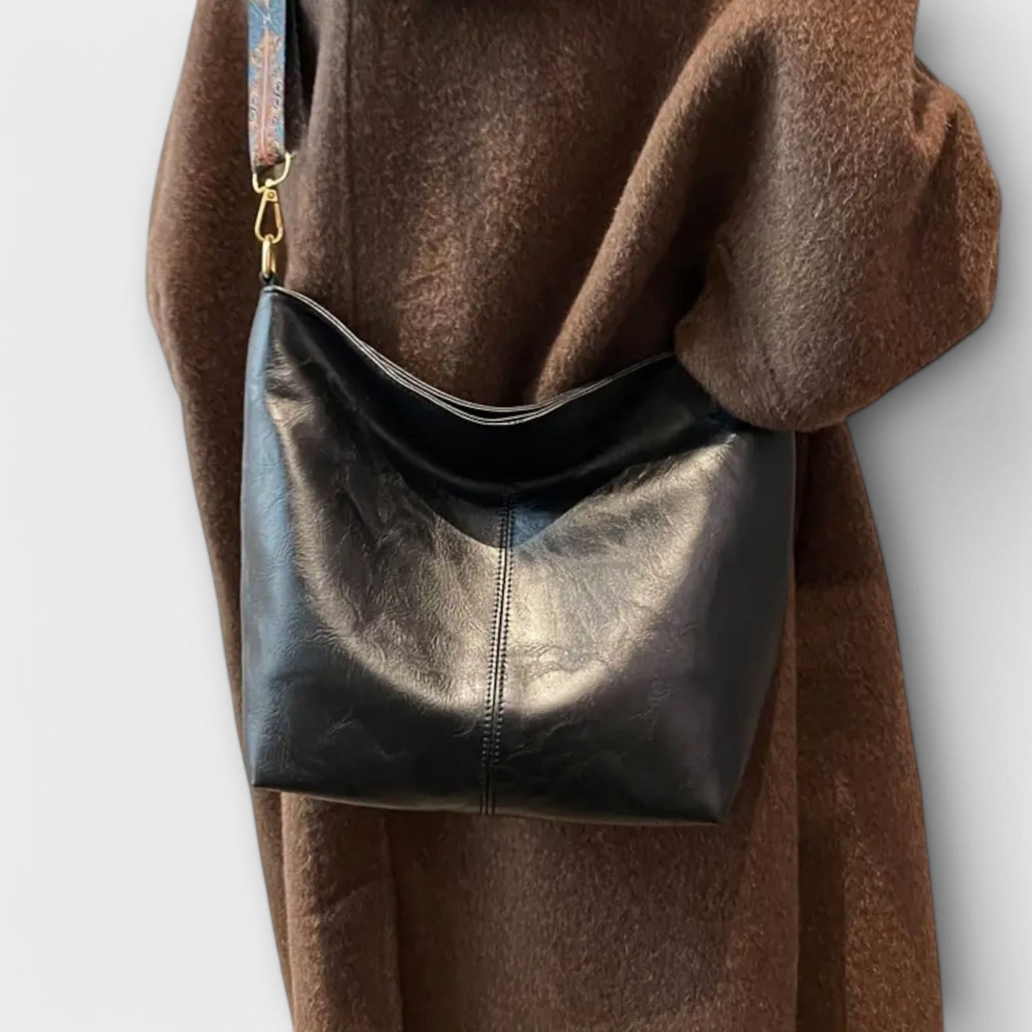 Women's Vintage Shoulder Bag in Green and Beige