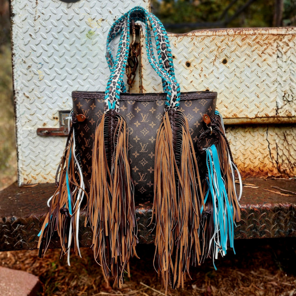 LV - Neverfull Houston Tote Leopard