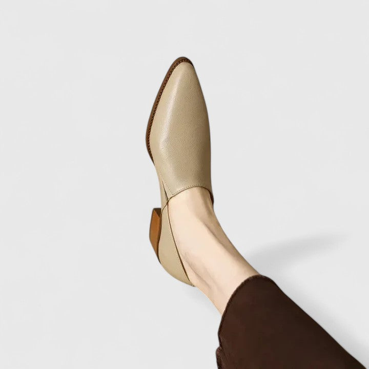 Women's Comfort Shoes in Black and Apricot