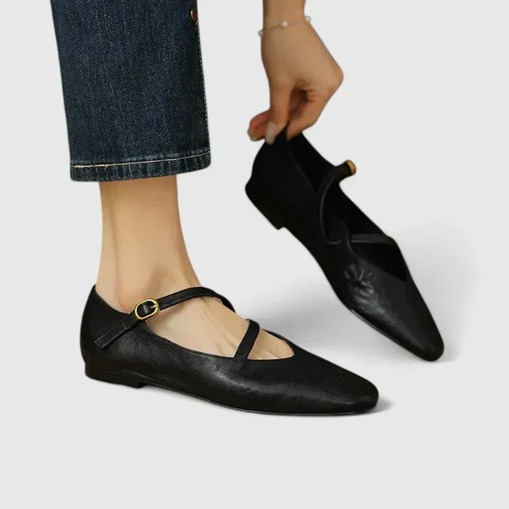 Women's Comfort Flat Shoes in Brown or Black