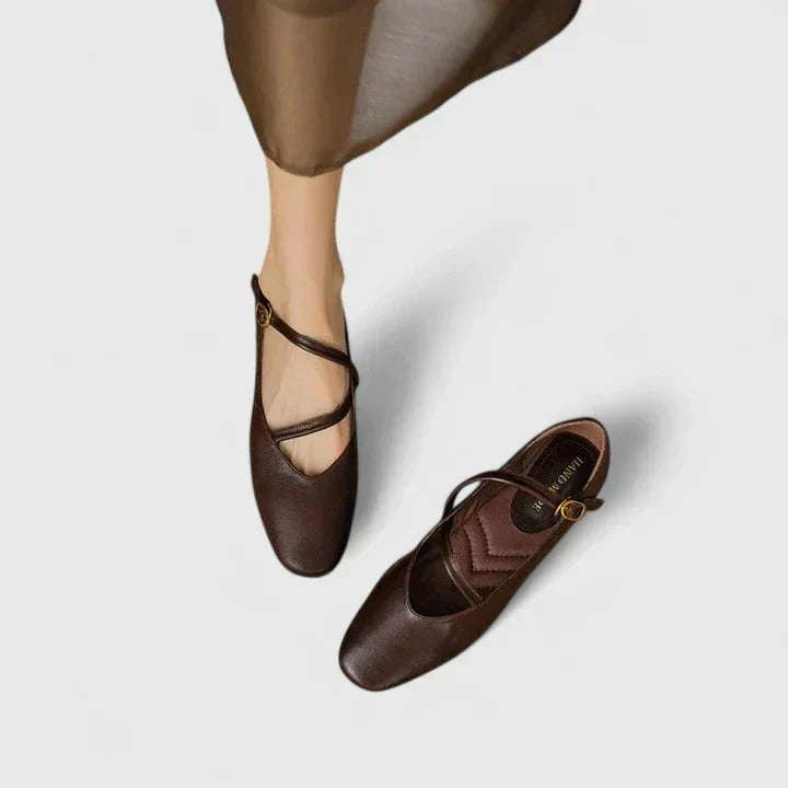 Women's Comfort Flat Shoes in Brown or Black