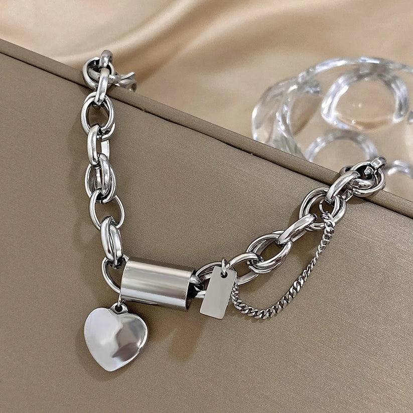 Chunky Heartened Bracelet | Gold