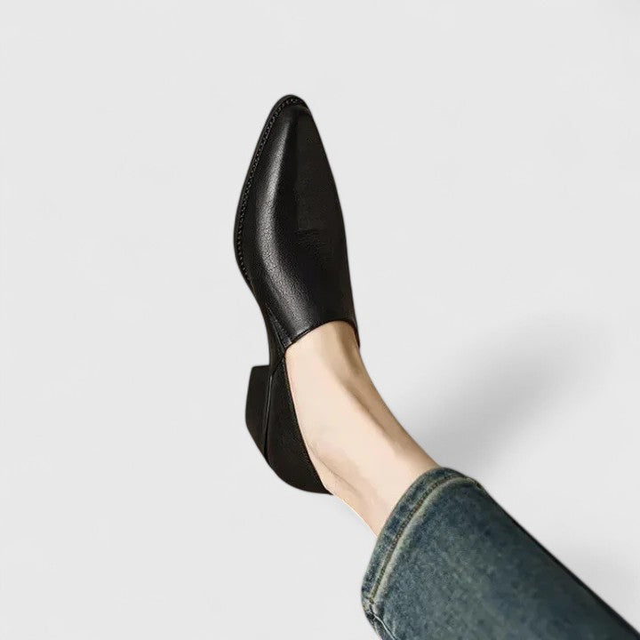 Women's Comfort Shoes in Black and Apricot