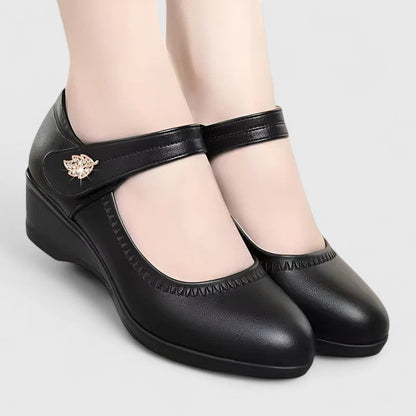 Women's Comfort Shoes in Beige, Black and Red