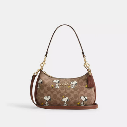 Peanuts Teri Shoulder Bag With Snoopy Cavnas