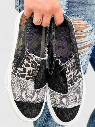 Women's Comfort Loafers in Khaki, Black and Gray