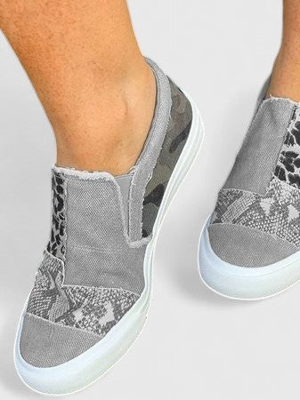 Women's Comfort Loafers in Khaki, Black and Gray
