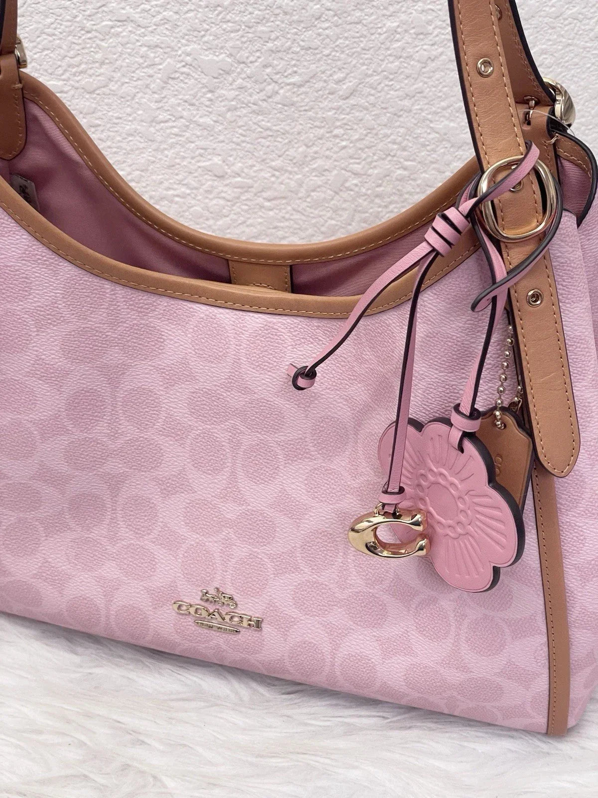 Coach Erin Shoulder Bag In Signature Canvas.