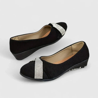 Women's Comfort Shoes in Black, US Sizes 5-11